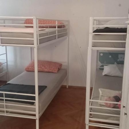 Gest House Roberto Apartment สปลิท ภายนอก รูปภาพ